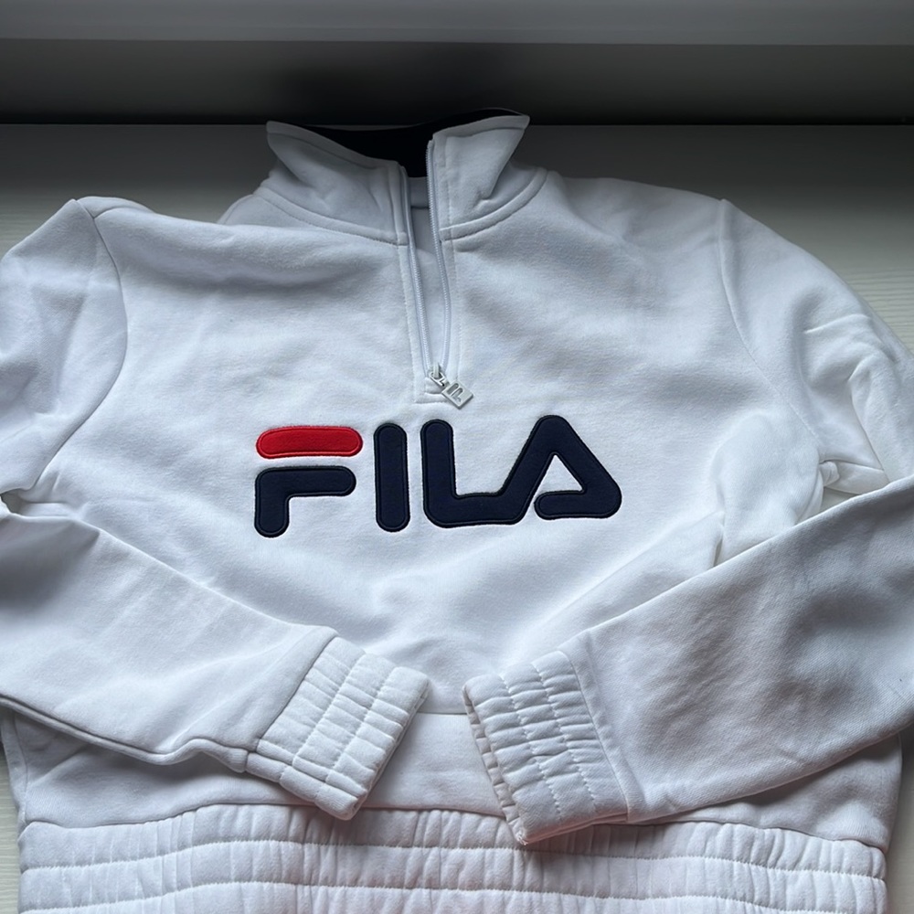 FILA Classic White Oversized Quarter Zip NWOT - Picture 2 of 2